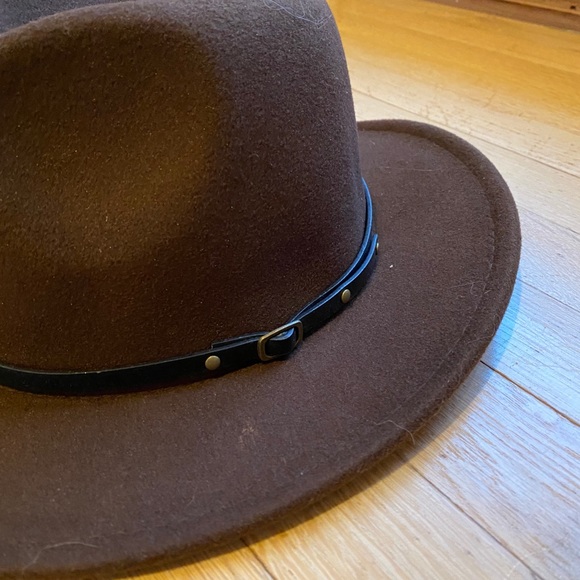 NWOT Brown felt hat - Picture 2 of 4